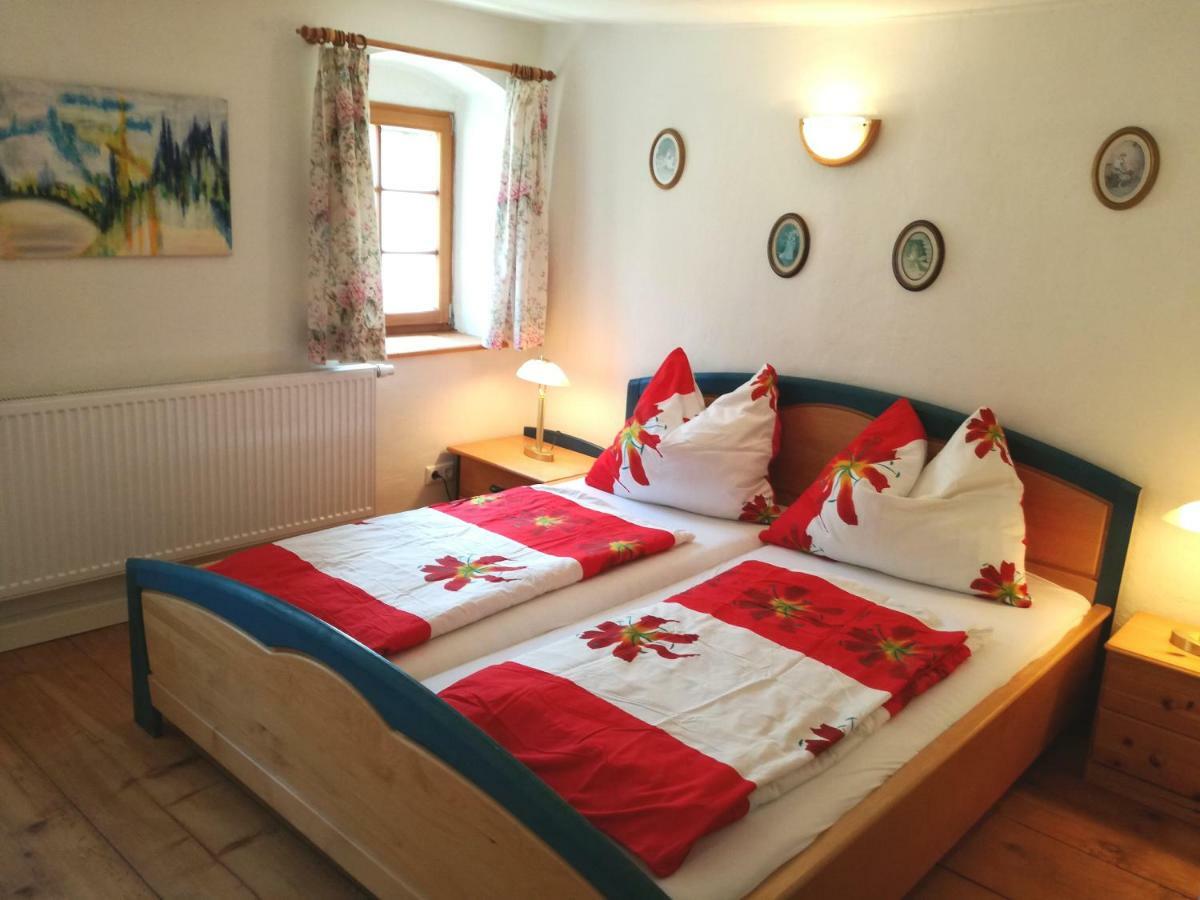 Jenny Holiday home